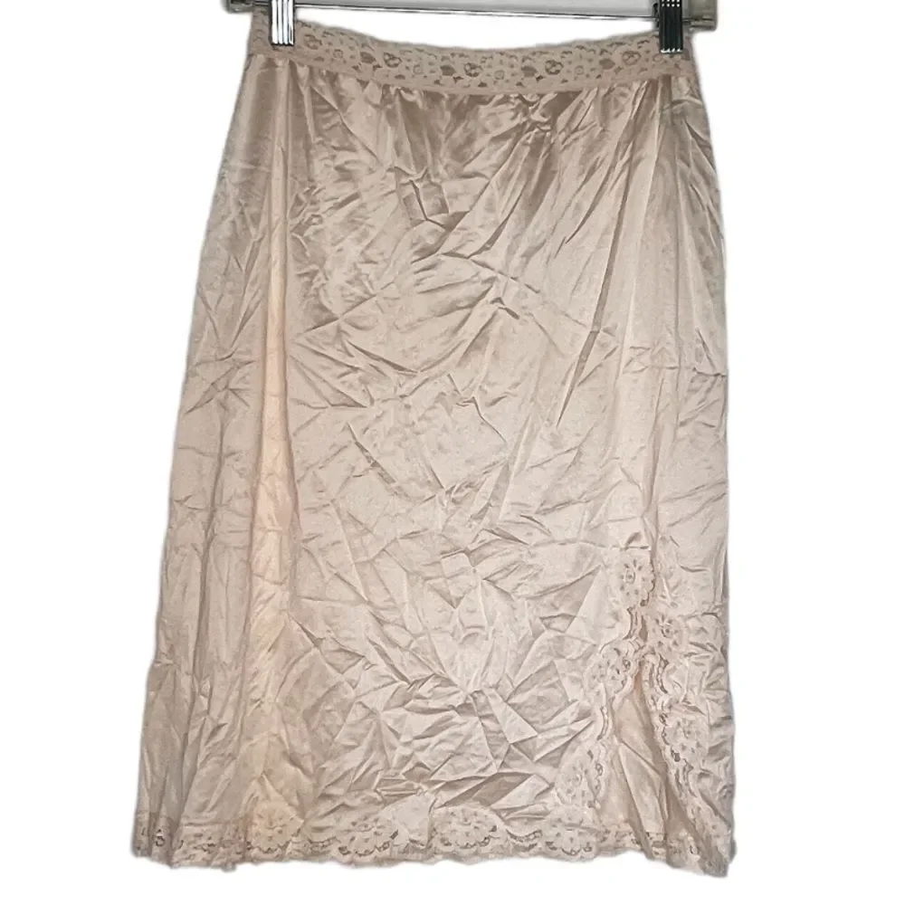 Vintage Vassarette‎ Slip